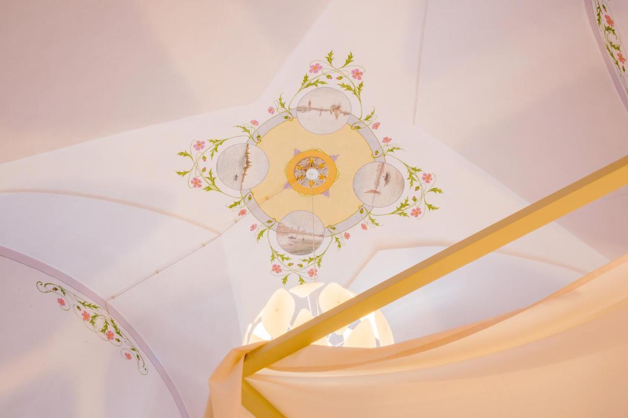 Palazzo Ashian Bed & Breakfast Acquarica del Capo Exterior photo